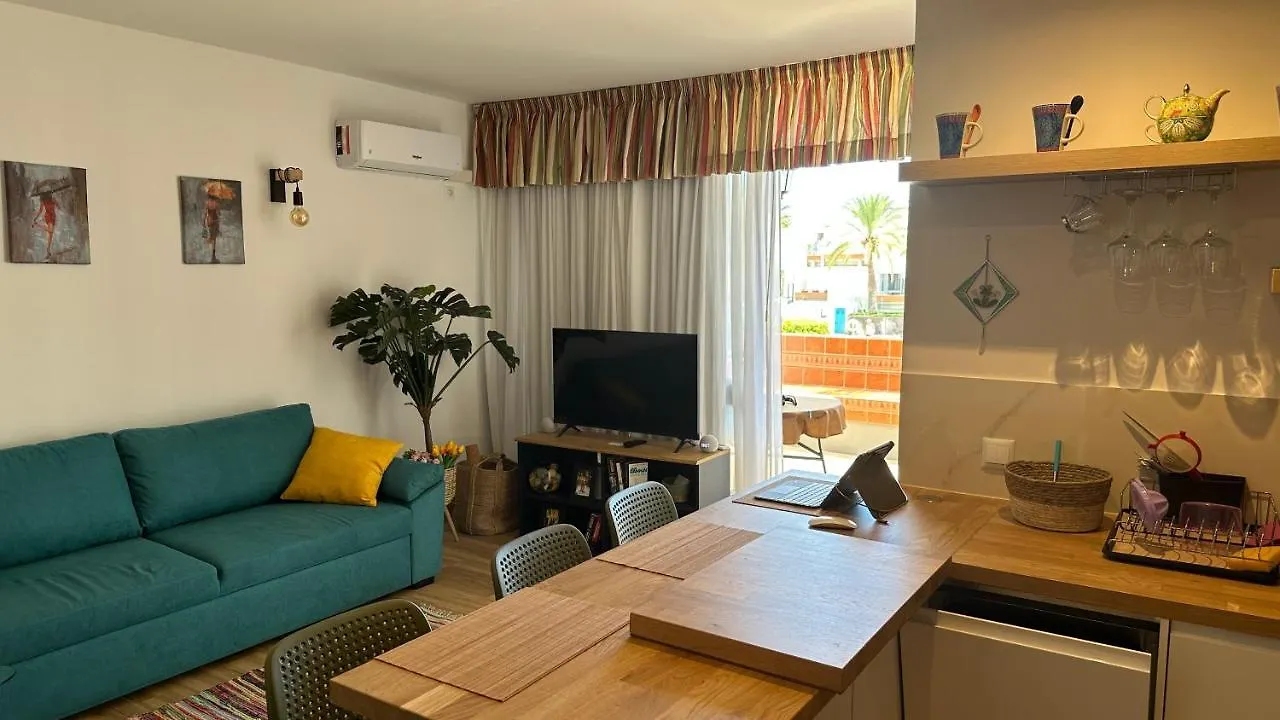Apartment Air-Conditioned, Remarkably Beautiful Apartment, Fibre Wi-Fi, Pool Arona